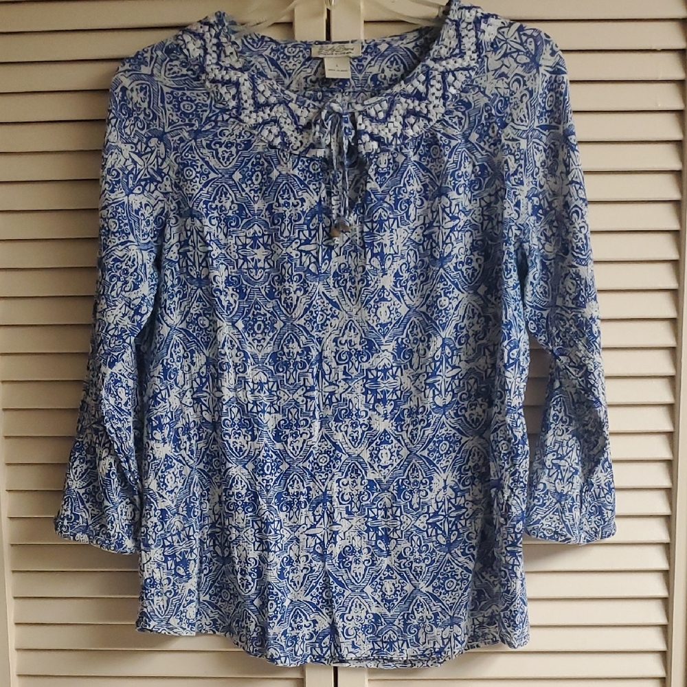 Lucky Brand Blue and White Patterned Blouse